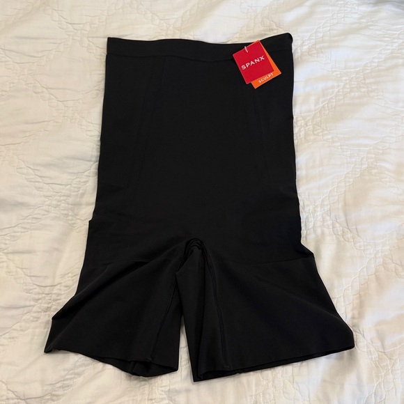 WOMENS SPANX SHAPEWEAR SIZE MEDIUM - Picture 1 of 4